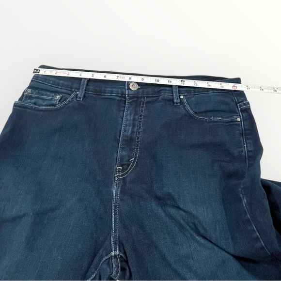 Levi’s 512 High Rise Bootcut Blue Jeans - Picture 7 of 16